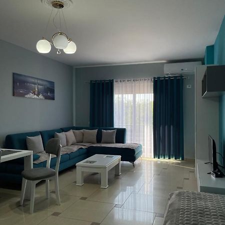Amaris Apartments Durres Bagian luar foto