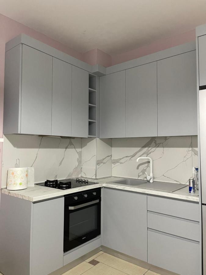 Amaris Apartments Durres Bagian luar foto
