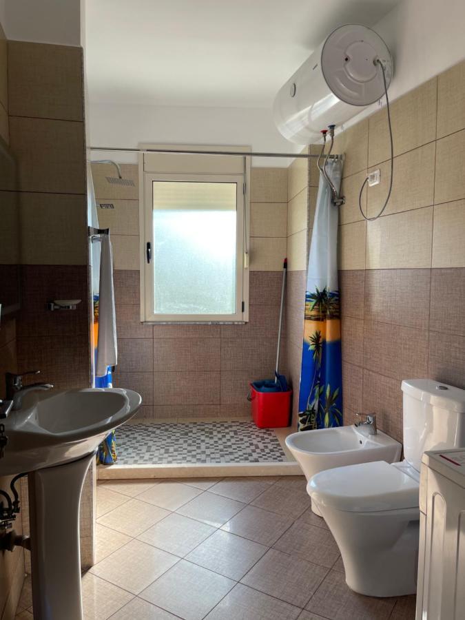 Amaris Apartments Durres Bagian luar foto