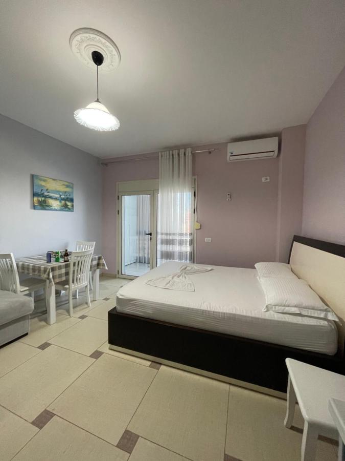 Amaris Apartments Durres Bagian luar foto